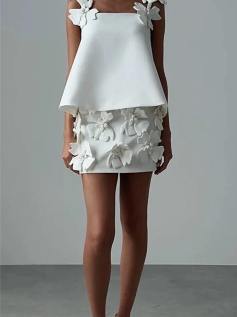 Glory Connection White 3D Floral Appliqué Two Piece Mini Skirt Set Size M
